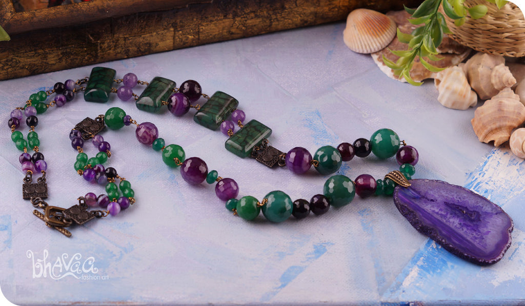 bhavaa Premium Gemstone Jewelry- Necklace. Soothing Vibrancy Collection, Mark-1 | Gemstones: Purple Druzy Agate, Green Dragon Veins Agate, Green Jade Faceted, Green Onyx Agate Faceted, Purple Onyx Agate Faceted, Purple Stripe Agate Faceted, Purple Agate Faceted, Purple Agate, Amethyst Faceted